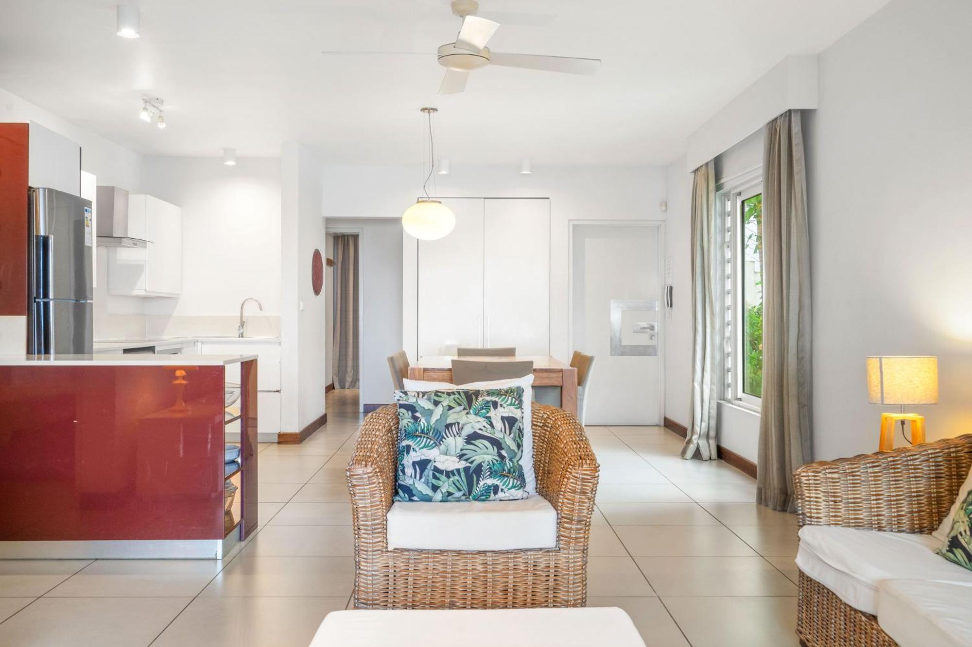 Kanope Bay - Holiday Beachfront Apartments Pointe aux Biches Exterior photo