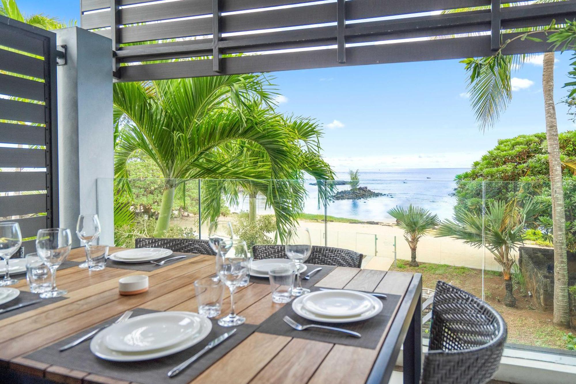 Kanope Bay - Holiday Beachfront Apartments Pointe aux Biches Exterior photo