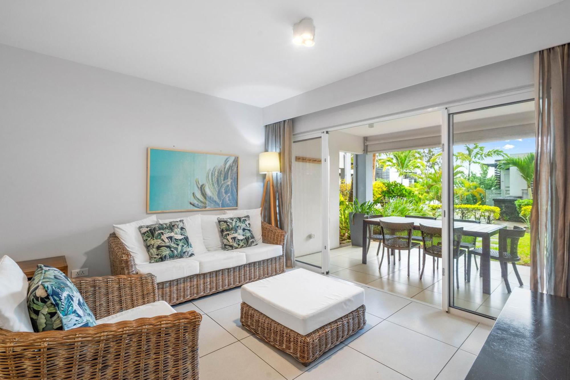 Kanope Bay - Holiday Beachfront Apartments Pointe aux Biches Exterior photo