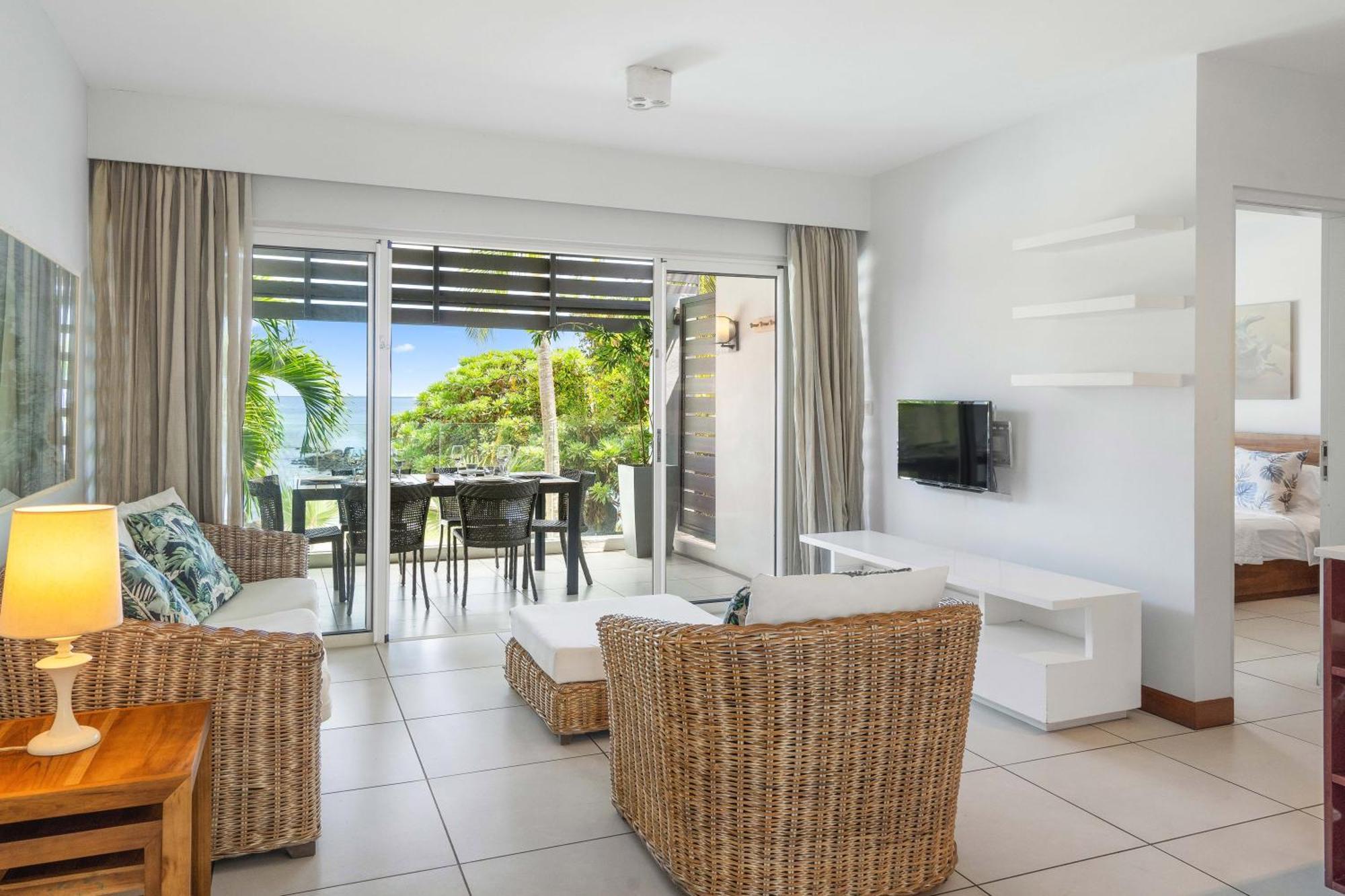 Kanope Bay - Holiday Beachfront Apartments Pointe aux Biches Exterior photo