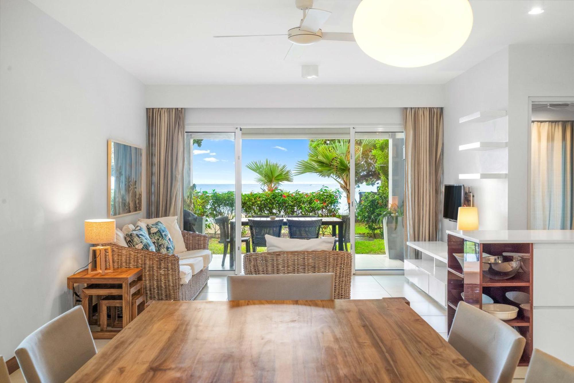 Kanope Bay - Holiday Beachfront Apartments Pointe aux Biches Exterior photo